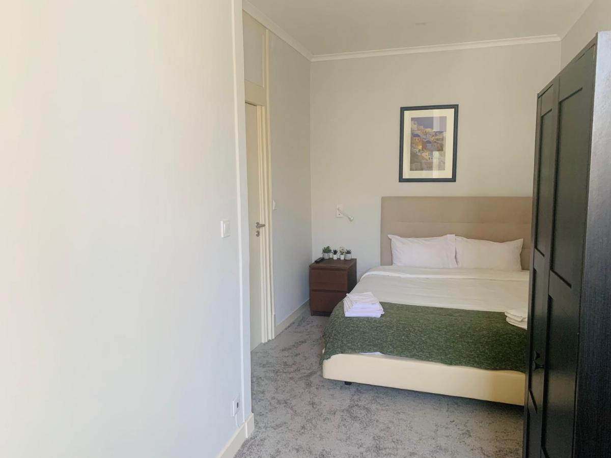 Sao Lazaro Bhuiyan Family Host Hotel Lisbon Bagian luar foto