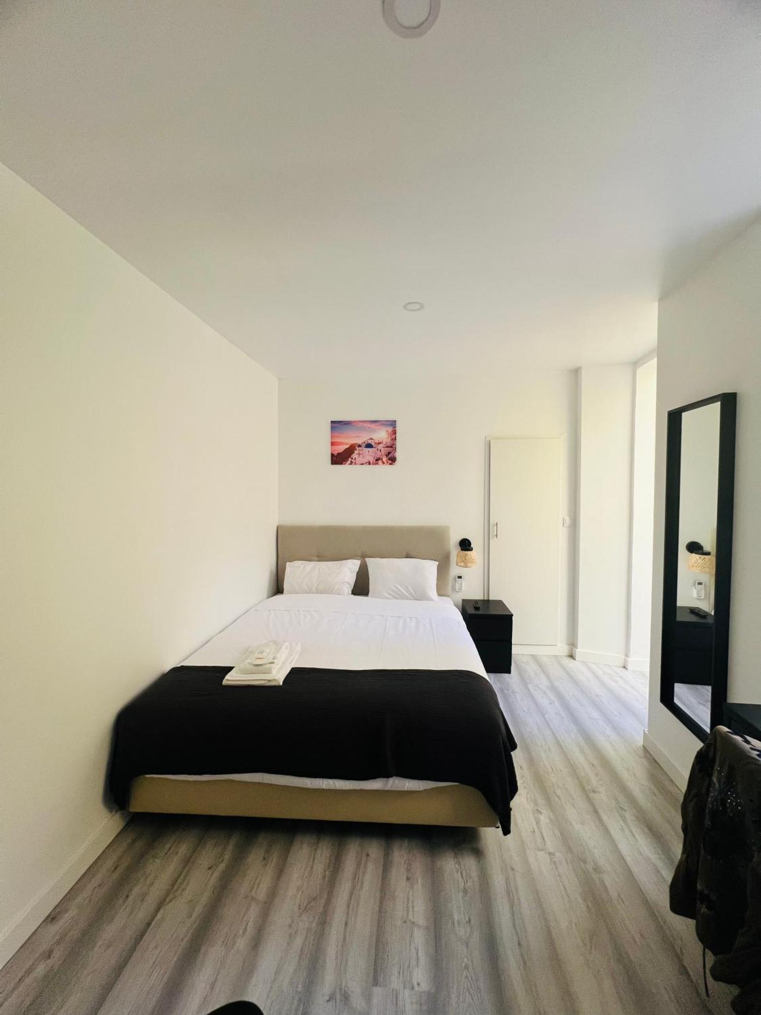 Sao Lazaro Bhuiyan Family Host Hotel Lisbon Bagian luar foto